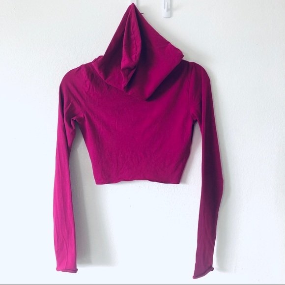 Cropped magenta hoodie 3/$20 - Picture 4 of 5